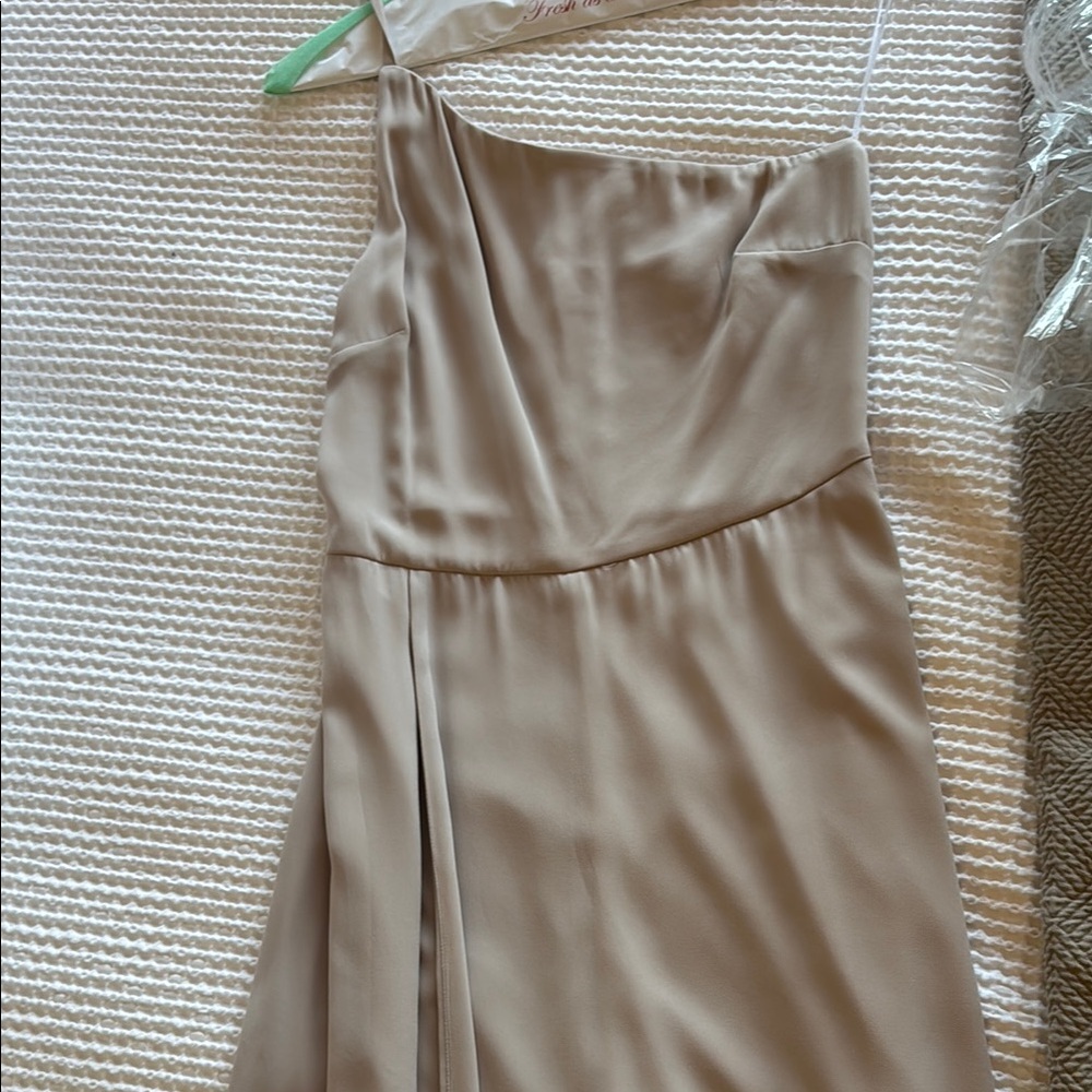 Show me your Mumu- Shannon one shoulder dress- show me the right crisp